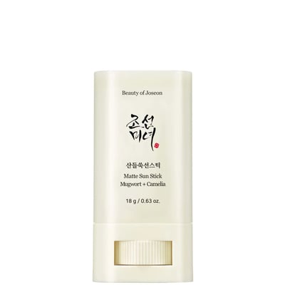 Matte Sun Stick Mugwort + Camilia SPF50+